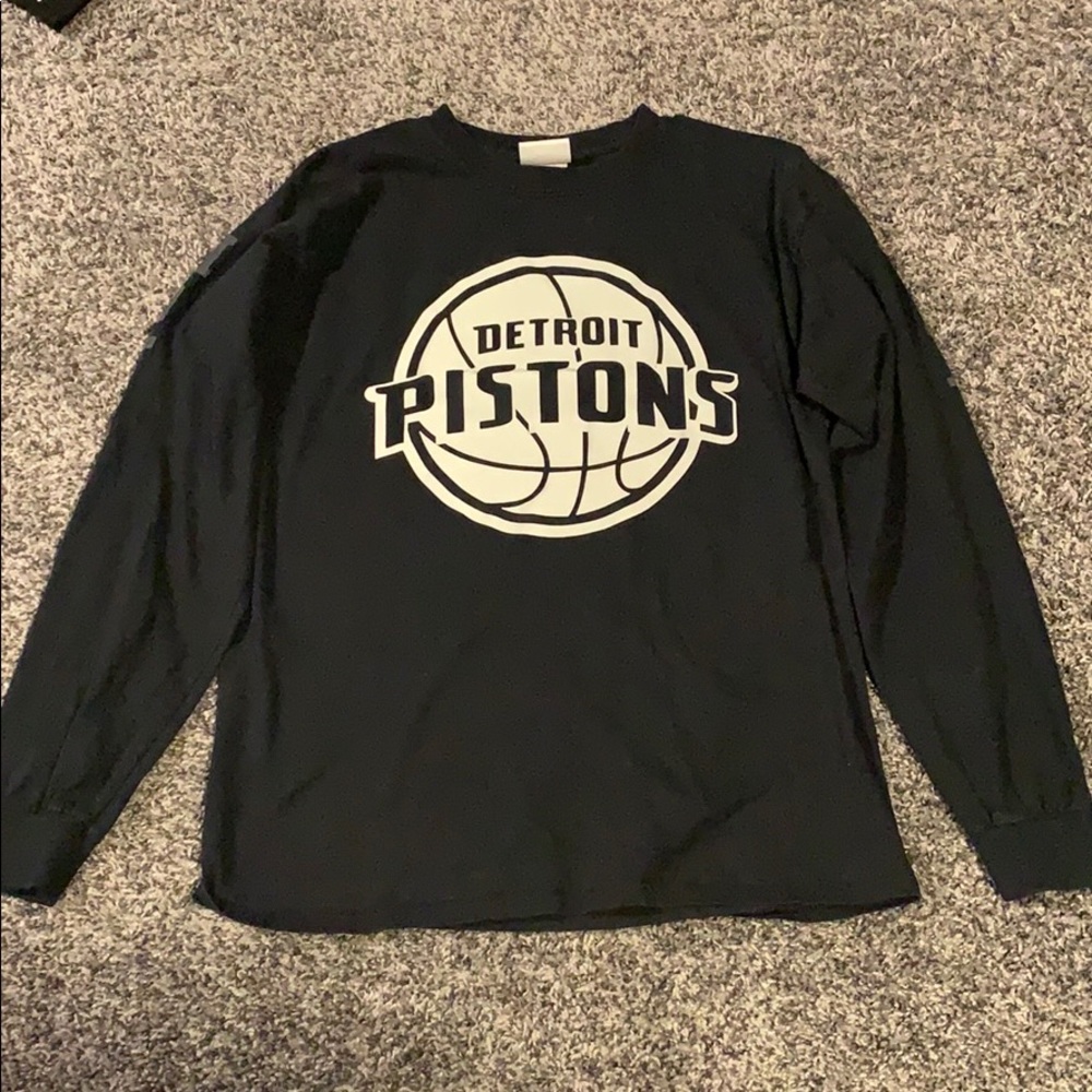 Detroit Pistons Long Sleeve